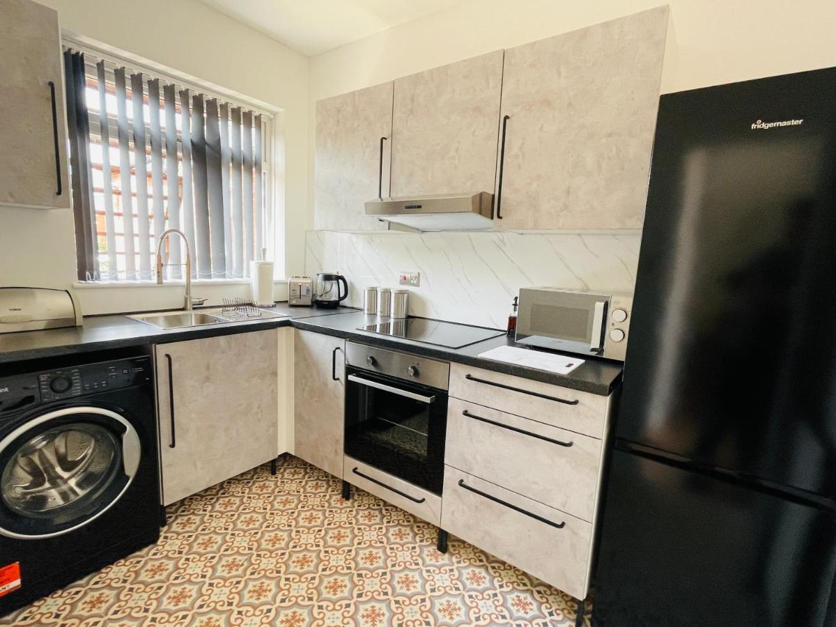 Lovely 2 Bed Apartment, Arnold Town Centre. Nottingham Exterior foto